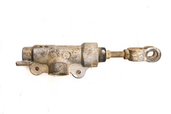Suzuki - 93 Suzuki DR250SEP Rear Brake Master Cylinder