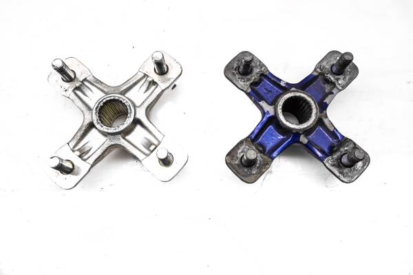 Yamaha - 04 Yamaha Raptor 660 2x4 Rear Wheel Hubs Left & Right YFM660R