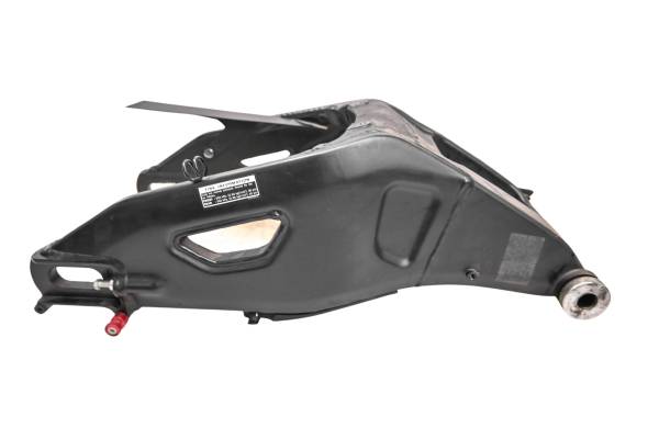 Yamaha - 16 Yamaha YZF R1 Rear Swingarm