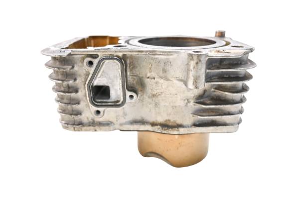 Suzuki - 90 Suzuki VX800 Rear Cylinder