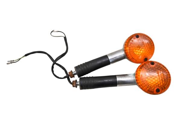 Suzuki - 90 Suzuki VX800 Front Blinkers Left & Right