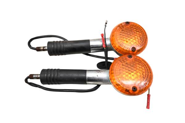 Suzuki - 90 Suzuki VX800 Rear Blinkers Left & Right