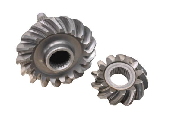 Yamaha - 16 Yamaha Wolverine 700 Transmission Bevel Gears Output Shaft YXE700