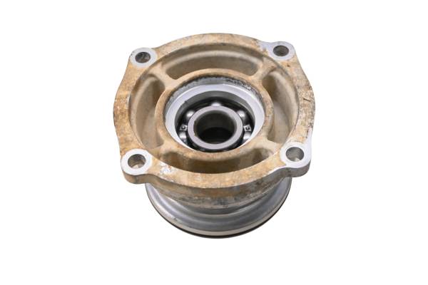 Yamaha - 16 Yamaha Wolverine 700 Bevel Gear Bearing Housing Cover YXE700