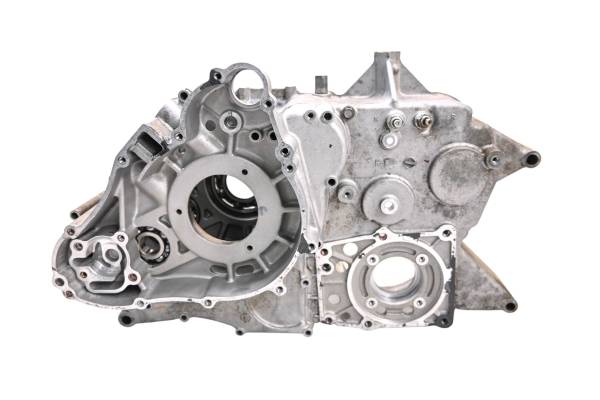 Kawasaki - 01 Kawasaki Prairie 400 4x4 Crankcase Center Crank Case KVF400C