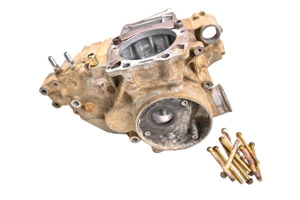 Polaris - 99 Polaris Scrambler 500 4x4 Crankcase Center Crank Case