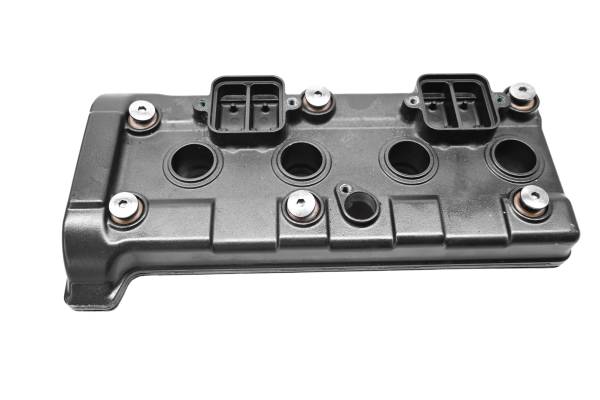 Yamaha - 13 Yamaha YZFR6 Valve Cover