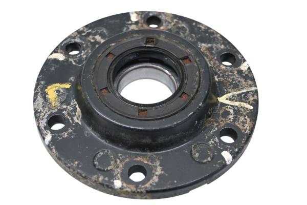 Kawasaki - 17 Kawasaki Mule 4000 2x4 Rear Cv Axle Bearing Housing Cover KAF620PF