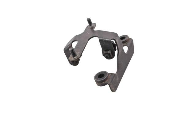 Suzuki - 19 Suzuki Boulevard M50 Air Intake Valve Bracket Mount VZ800