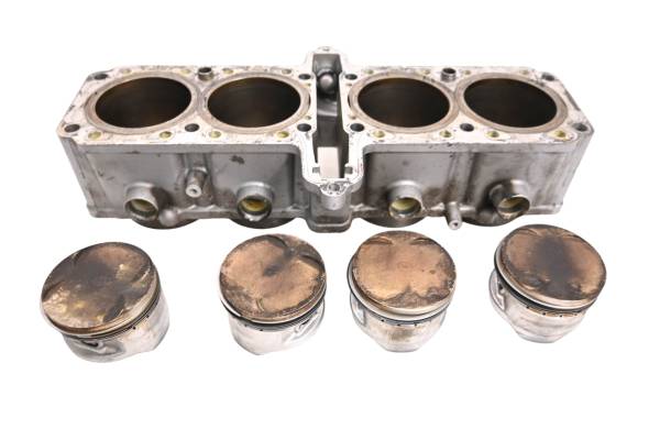 Kawasaki - 01 Kawasaki Voyager XII Cylinder & Pistons