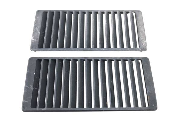 Polaris - 95 Polaris Indy Super Sport 440 Side Vent Covers