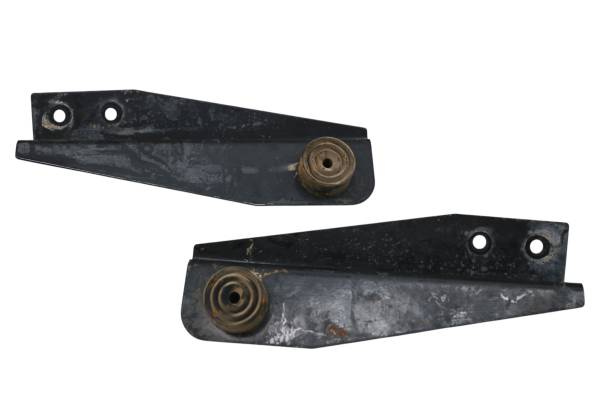 Kawasaki - 19 Kawasaki Mule 4010 4x4 Front Fender Support Brackets Left & Right KAF620MKF