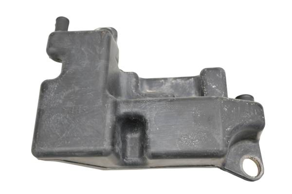 Kawasaki - 19 Kawasaki Mule 4010 Trans 4x4 Crankcase Breather Box Vent KAF620