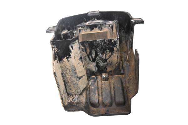 Yamaha - 09 Yamaha YFZ450R Battery Box Cover