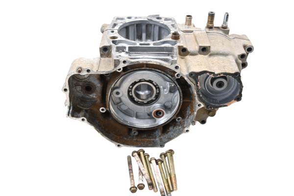 Polaris - 04 Polaris Scrambler 500 4x4 Crankcase Center Crank Case