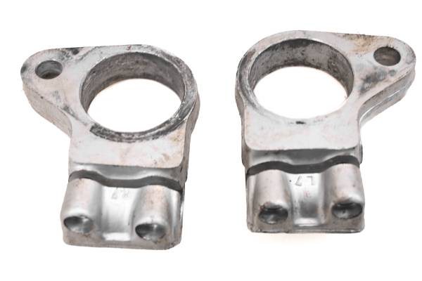 Suzuki - 06 Suzuki Katana 600 Handlebar Holder Clamps 7/8" GSX600F