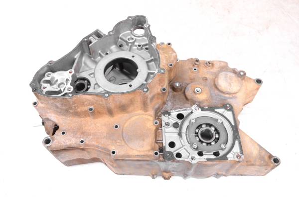 Kawasaki - 99 Kawasaki Prairie 400 2x4 Crankcase Center Crank Case KVF400