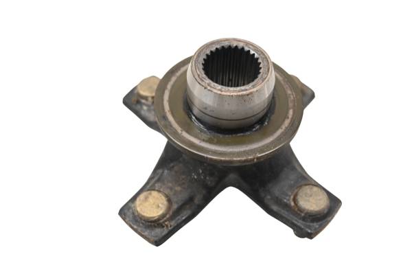 Suzuki - 04 Suzuki Ozark 250 2x4 Rear Right Wheel Hub LTF250