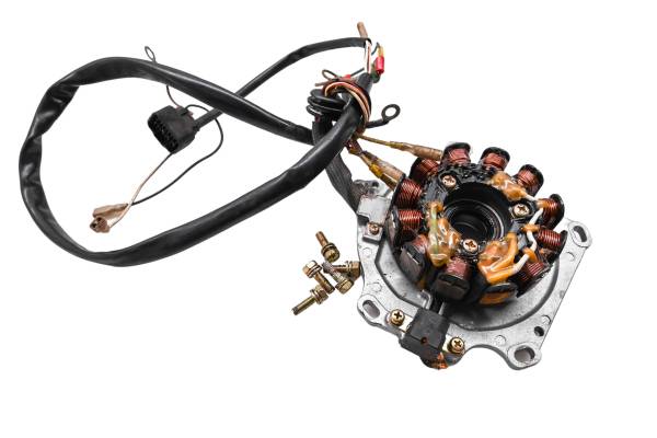 Polaris - 03 Polaris Magnum 330 4x4 Stator