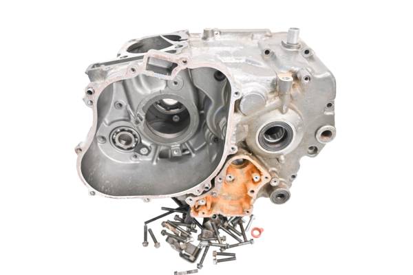 Kawasaki - 98 Kawasaki Mojave 250 2x4 Crankcase Center Crank Case KSF250A