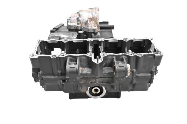 Suzuki - 96 Suzuki RF900R Crankcase Center Crank Case