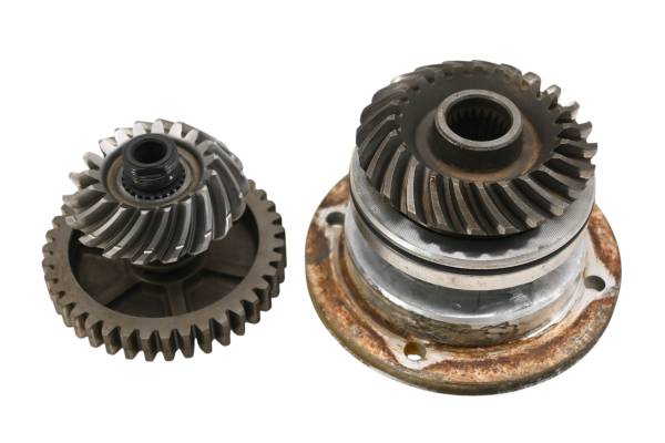 Yamaha - 02 Yamaha Grizzly 660 4x4 Transmission Bevel Gears Output Shaft YFM660F