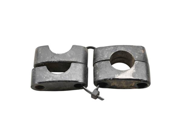 Suzuki - 05 Suzuki Ozark 250 2x4 Handlebar Clamps LTF250