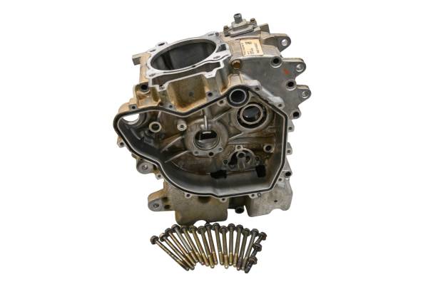 Polaris - 14 Polaris Ranger Crew 570 4x4 Crankcase Center Crank Case