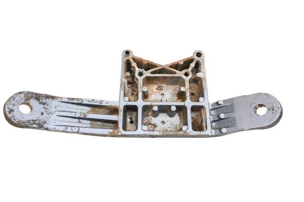 Yamaha - 88 Yamaha Waverunner 500 Engine Mount Bracket WR500