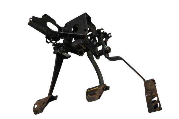 Yamaha - 16 Yamaha YXZ1000R EPS 4x4 Gas Brake Pedal Assembly