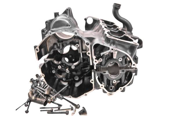 Suzuki - 92 Suzuki Katana 600 Crankcase Center Crank Case GSX600F For Parts