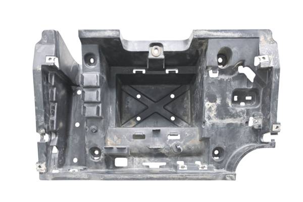 Yamaha - 16 Yamaha Wolverine 700 R-Spec EPS Battery Box YXE700