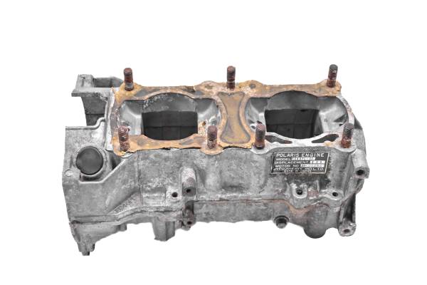 Polaris - 87 Polaris Indy 400 Crankcase Center Crank Case 121"