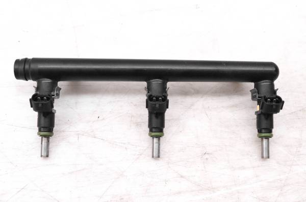 Ski-Doo - 17 Ski-Doo MXZ TNT 1200 Fuel Rail & Injectors 129"