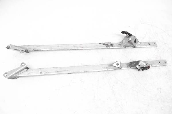 Ski-Doo - 05 Ski-Doo GTX 550F Left & Right Steering Members 136"
