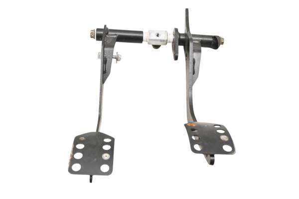 Polaris - 18 Polaris Slingshot SL Icon Clutch & Brake Pedal Assembly