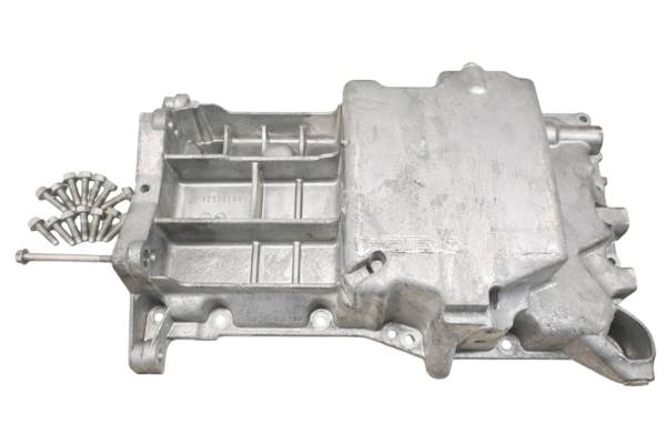 Polaris - 18 Polaris Slingshot SL Icon Oil Pan Cover