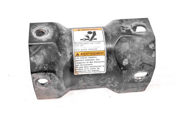 Yamaha - 16 Yamaha YXZ1000R 4x4 Transfer Case Drive Shaft Cover Plate