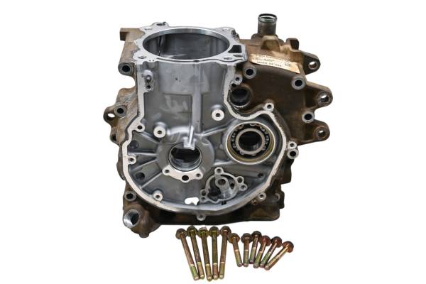 Polaris - 16 Polaris Sportsman 570 4x4 Crankcase Center Crank Case