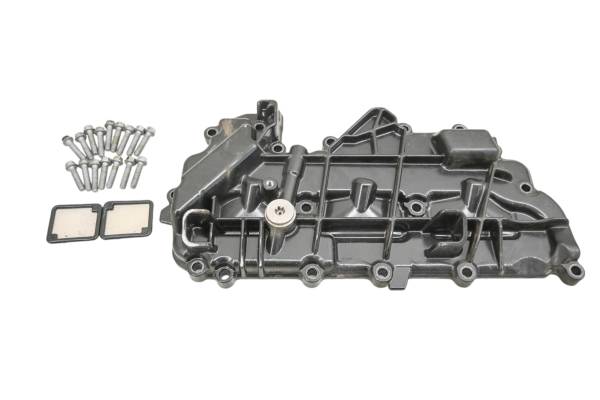 Can-Am - 19 Can-Am Spyder F3 SE6 Oil Pan Engine Cover