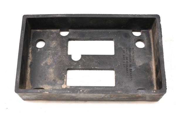 Can-Am - 99 Bombardier Traxter 500 4x4 Battery Lower Pad Can-Am