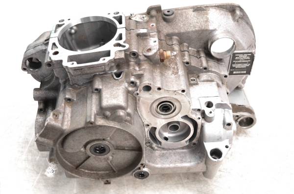 Can-Am - 02 Can-Am Quest 650 XT 4x4 Crankcase Center Crank Case