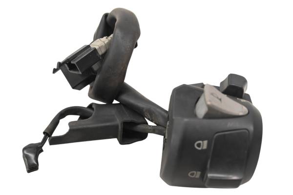 Honda - 18 Honda CBR300R Headlight On Off Handlebar Start Switch