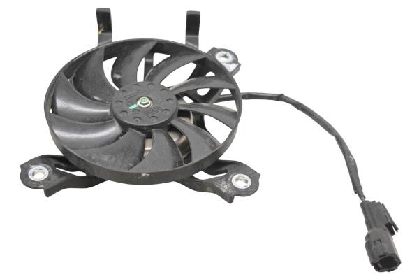 Honda - 18 Honda CBR300R Radiator Fan