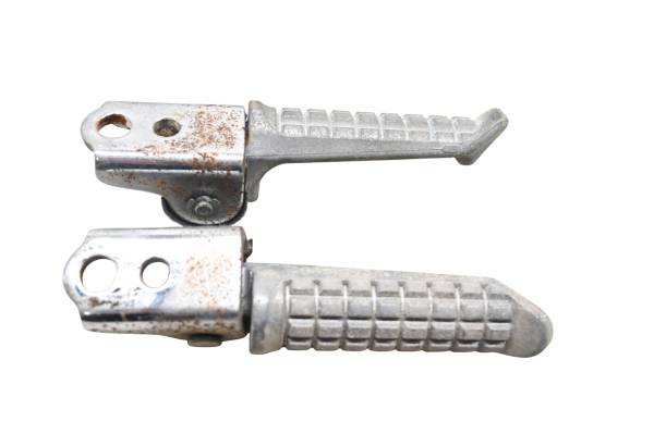 Kawasaki - 04 Kawasaki Ninja 250 Rear Foot Pegs EX250