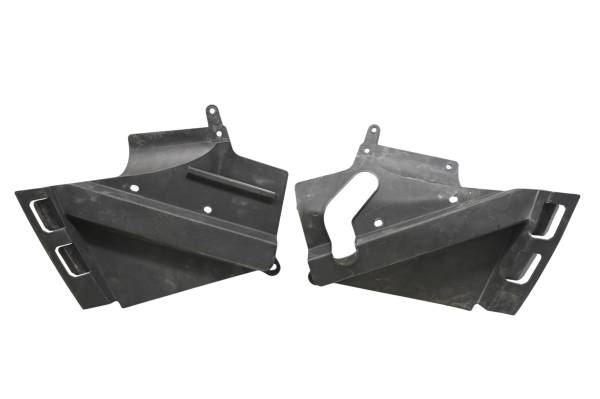 Can-Am - 18 Can-Am Outlander Max 650 XT 4x4 Left & Right Front Inner Fenders