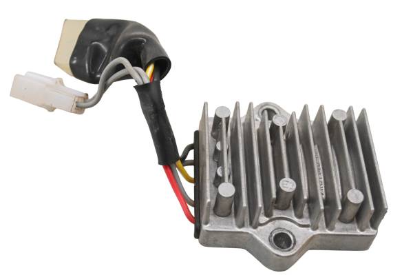 Kawasaki - 25 Kawasaki Z125 Pro Regulator Rectifier