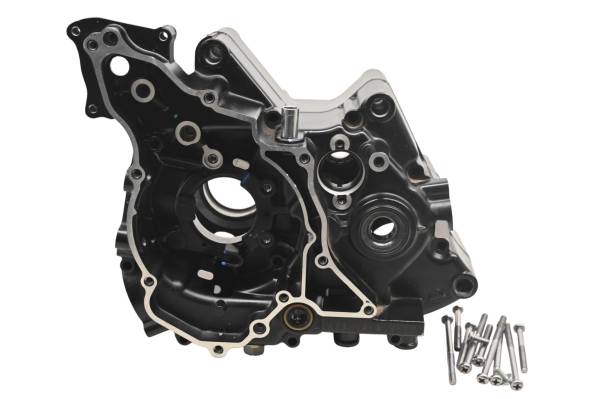 Kawasaki - 25 Kawasaki Z125 Pro Crankcase Center Crank Case