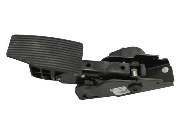 Polaris - 16 Polaris Slingshot SL Accelerator Pedal