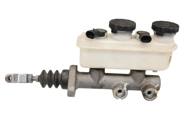 Polaris - 16 Polaris Slingshot SL Front Brake Master Cylinder